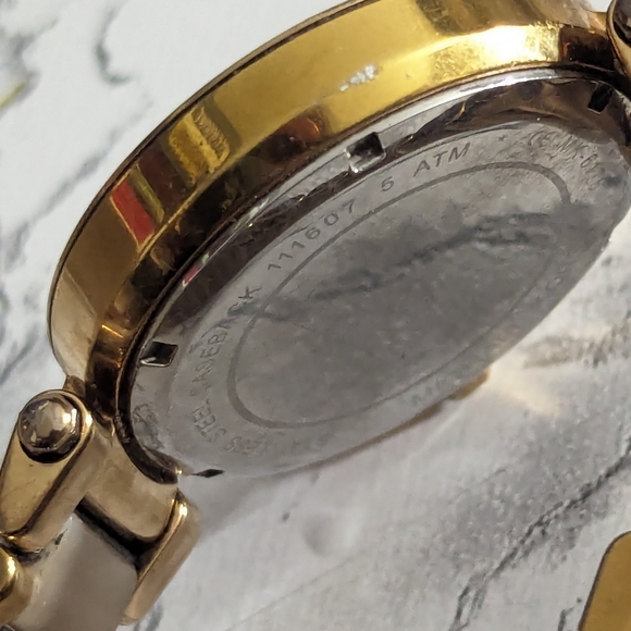 Michael kors MK monogram watch - Picture 5 of 5